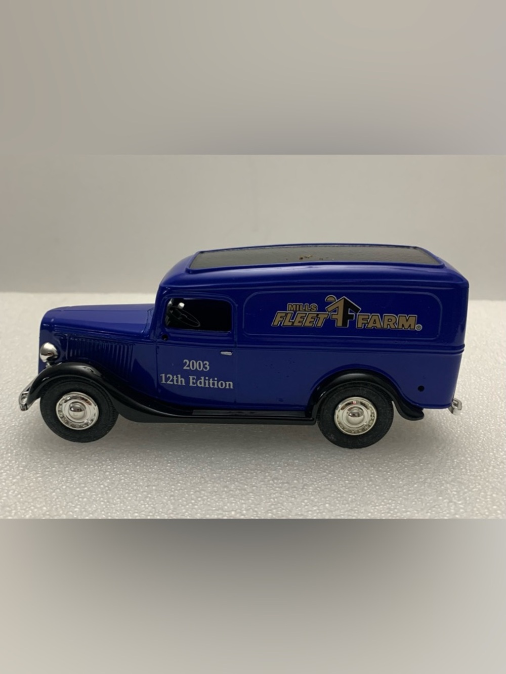 Mills Fleet Farm 2003 12th Edition Blue Diecast Van